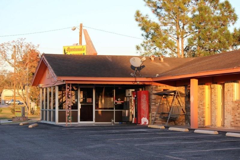 Sportsman'S Motel Eagle Lake ภายนอก รูปภาพ